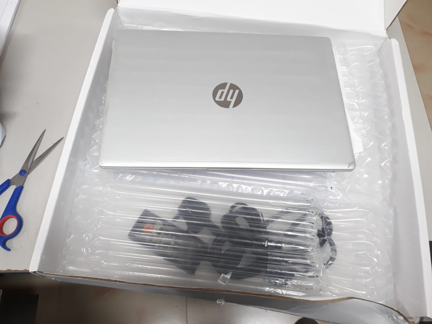 Customer photo review of HP Laptop | C640 | Intel i5-10th Gen | 8GB DDR4 RAM | 14" HD Touchscreen | Win 11 Pro | Refurbished