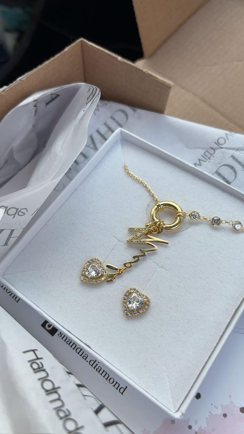 Customer photo review of Fia Kette Signatur Buchstabe