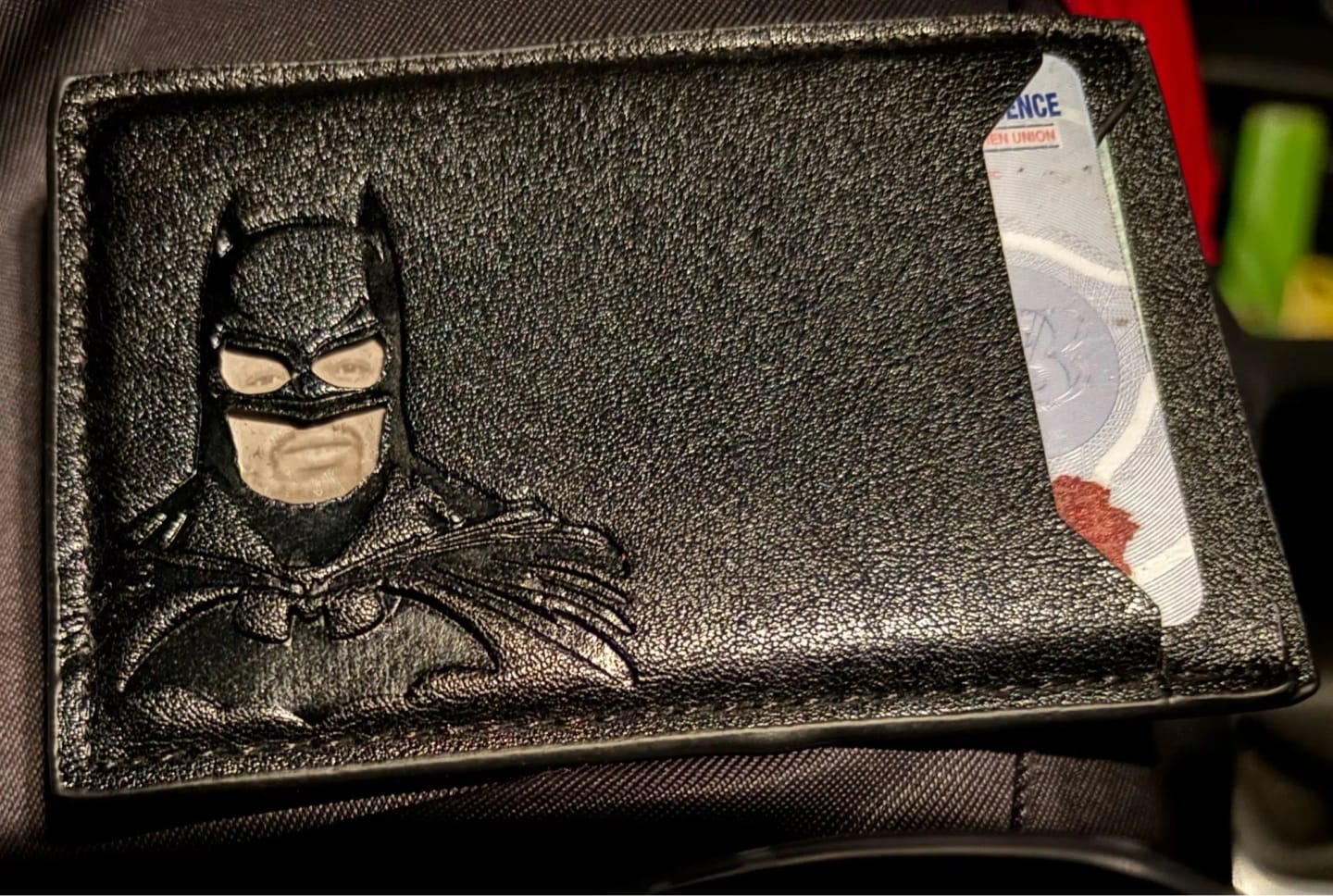 Customer photo review of Cartera Identidad Oscura