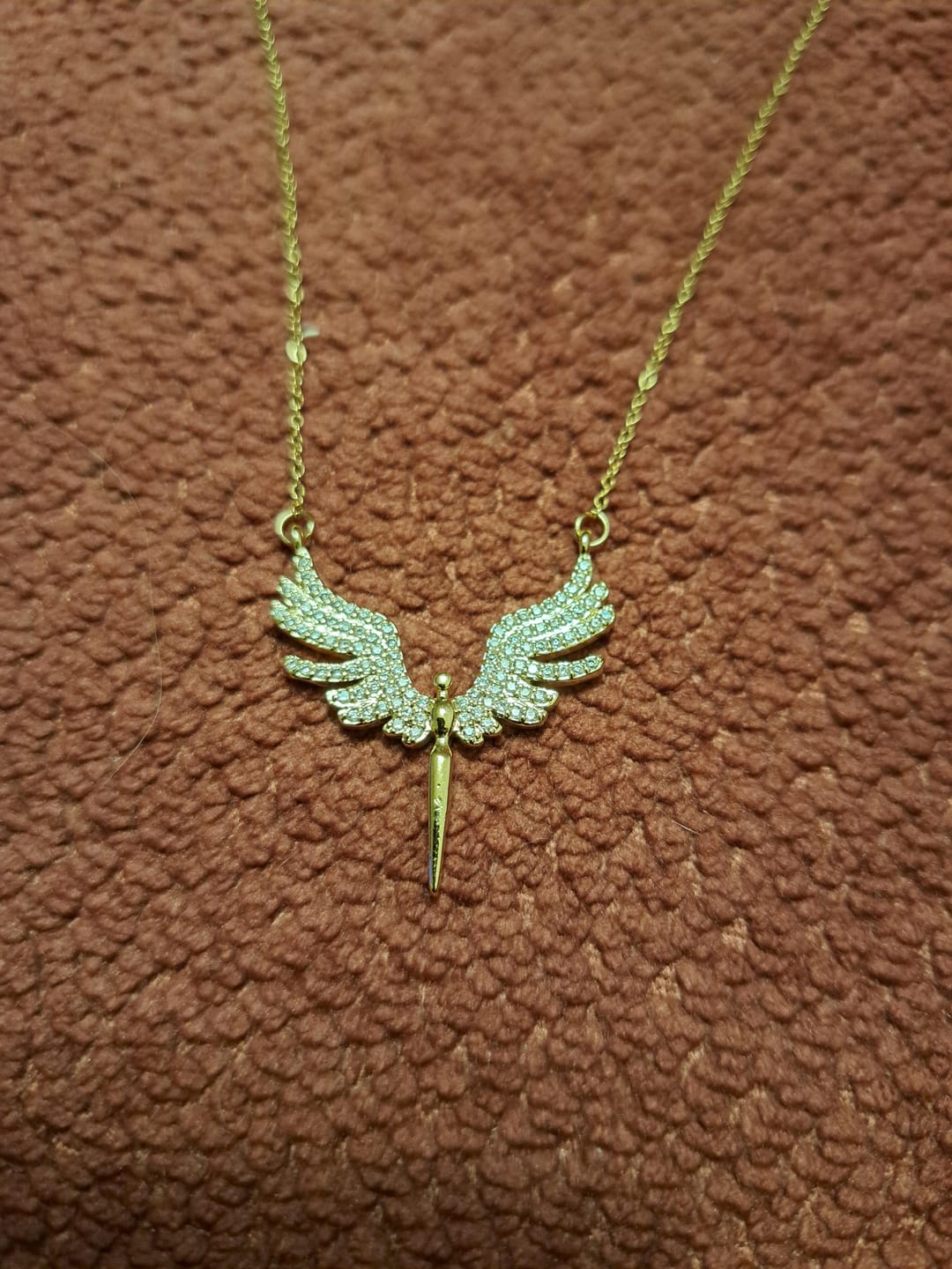 Customer photo review of Engel Halskette
