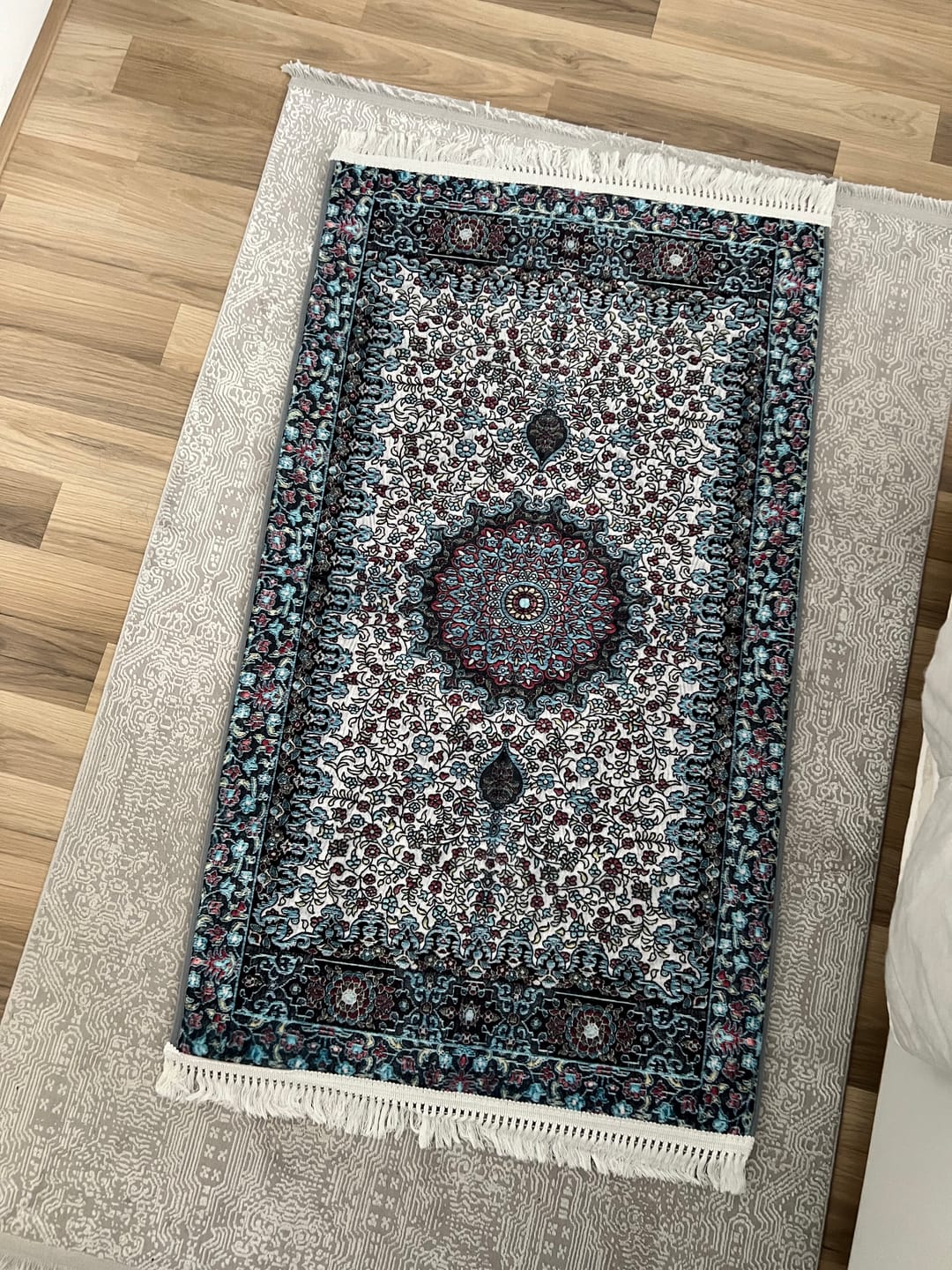 Customer photo review of Skylight Naseej Padded Prayer Mat