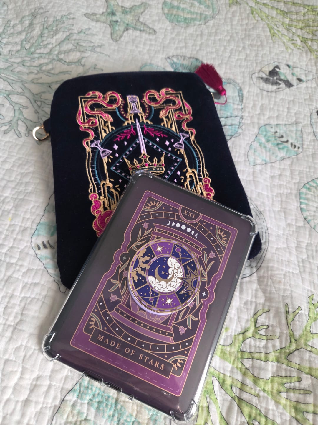 Customer photo review of Serpents & Swords eReader Sleeve - Blue