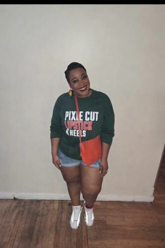 Customer photo review of Pixie Cut, Lipsitck, & Heels (green)