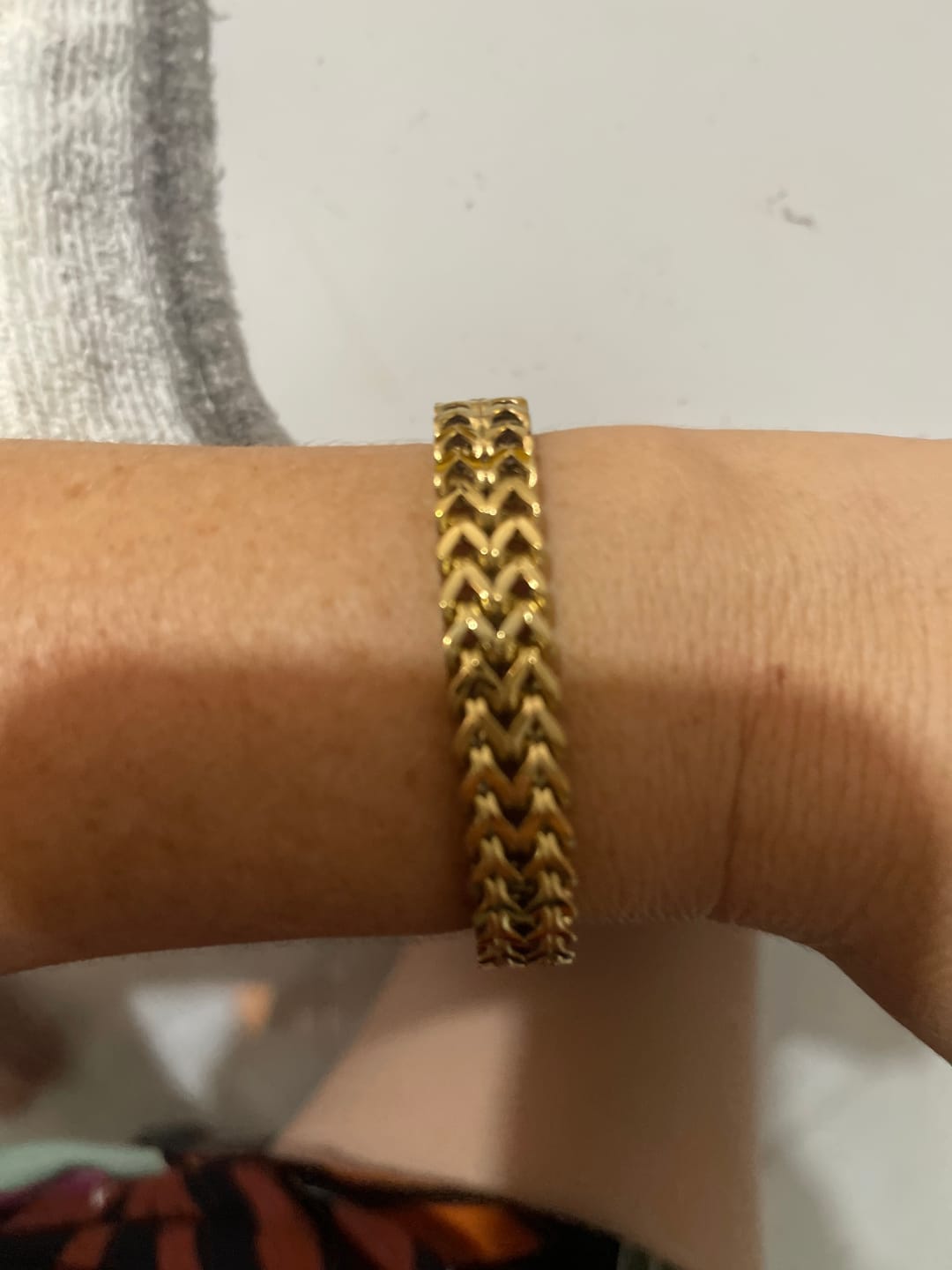 Customer photo review of Anel Gota Ajustável com Mix de Banhos Dourado e Prata
