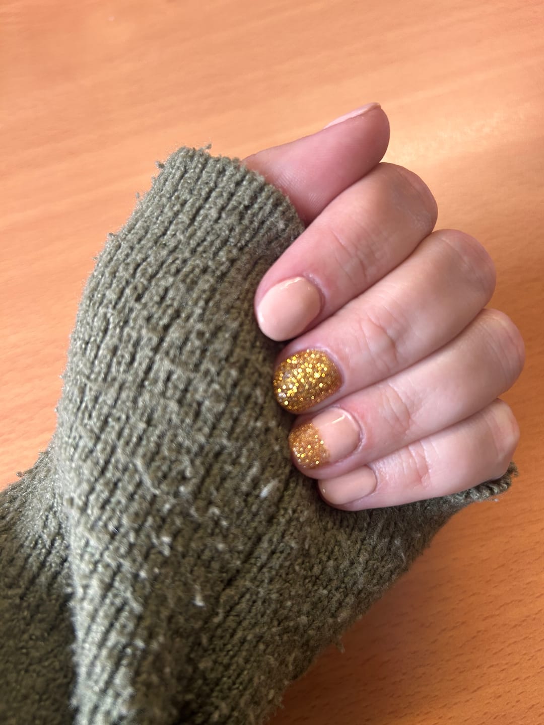 Customer photo review of Warm Nude Dipping Powder