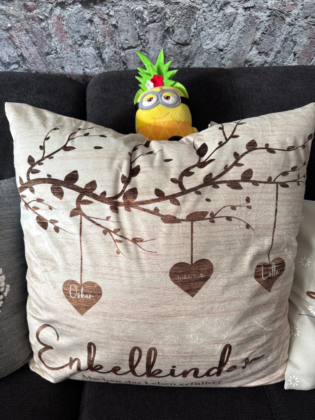 Customer photo review of Personalisiertes Kissen - "Enkelkinder"