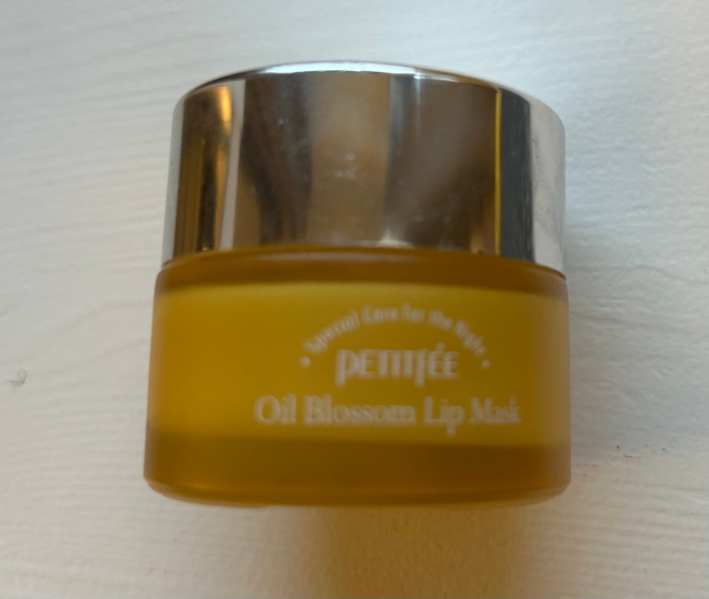 Customer photo review of Petitfee Oil Blossom Leppemaske Sea Buckthorn (15g) - Beskytter, reparerer og reduserer fine linjer