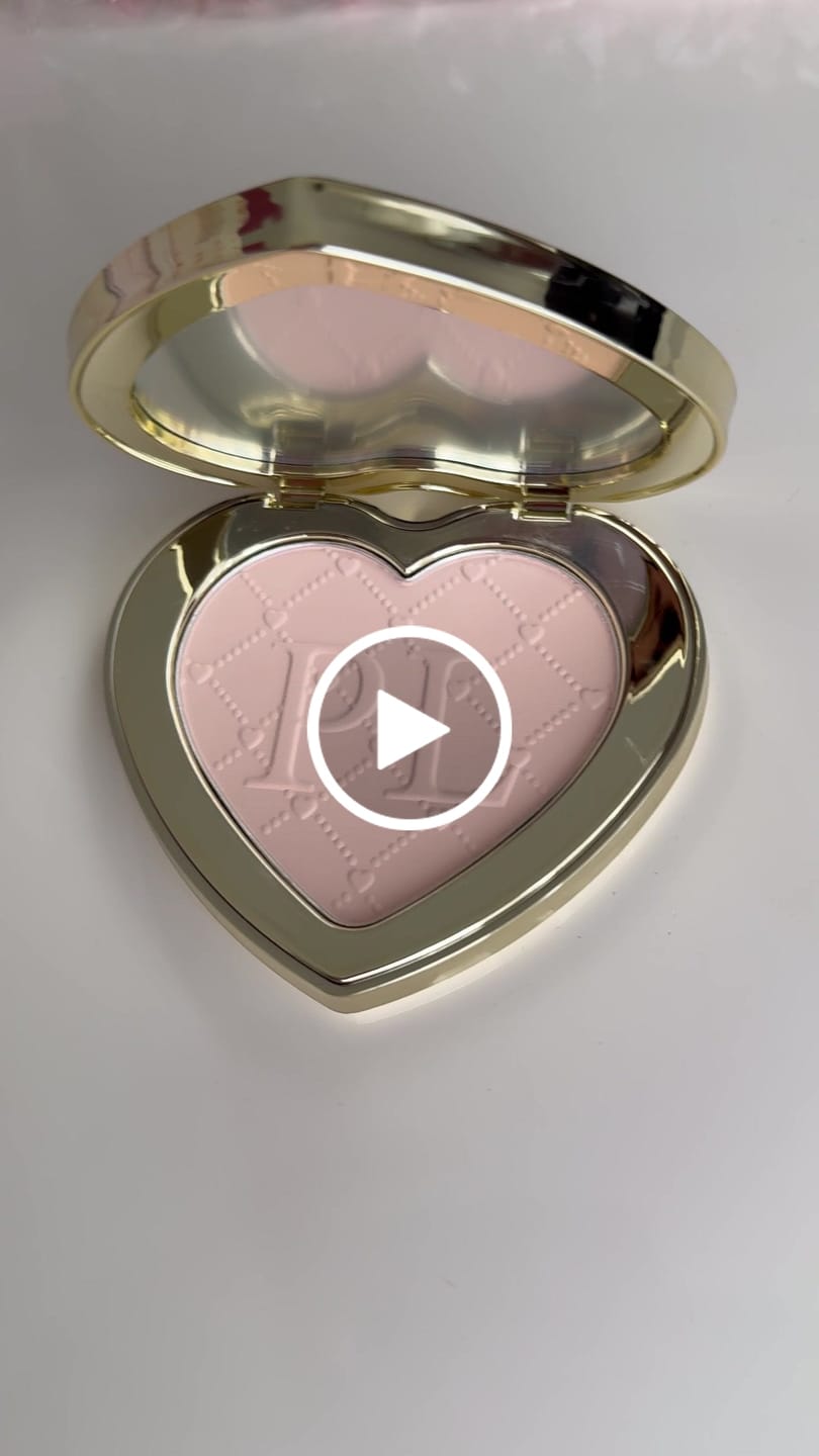 Customer video review of P.Louise Under-Eye Brightening Powder