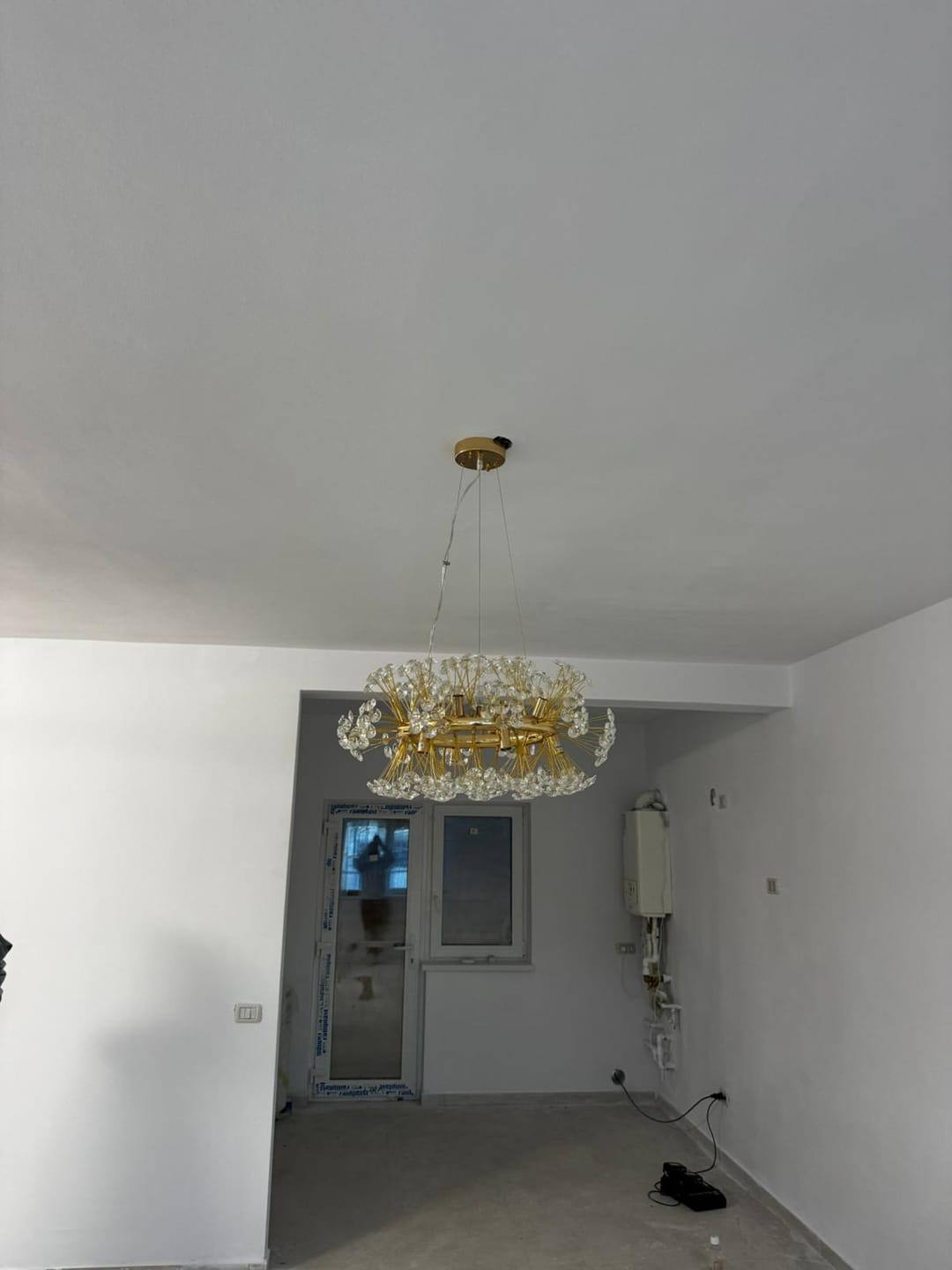 Customer photo review of Lustra Suspendata Crystal Dandelion Gold XXL
