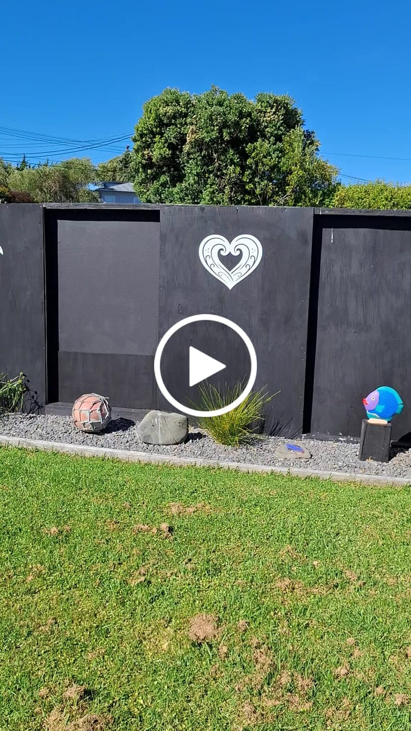 Customer video review of Koru Ocean Turtle Wall Art