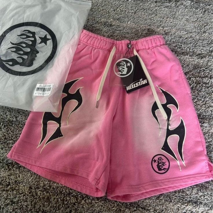 Customer photo review of Hellstar Flame Graphic Shorts - Pink
