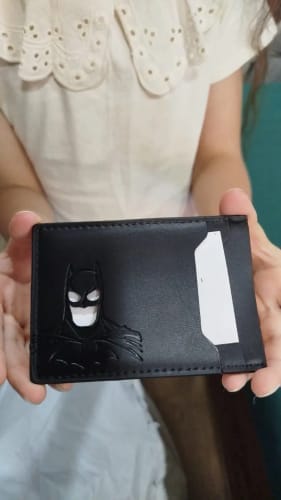 Customer photo review of Cartera Identidad Oscura
