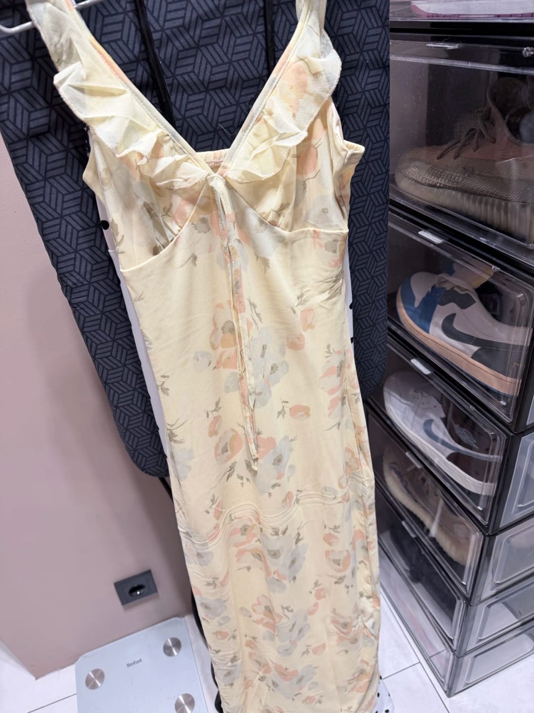 Customer photo review of Adelheid Floral Print Plunge Maxi Dress