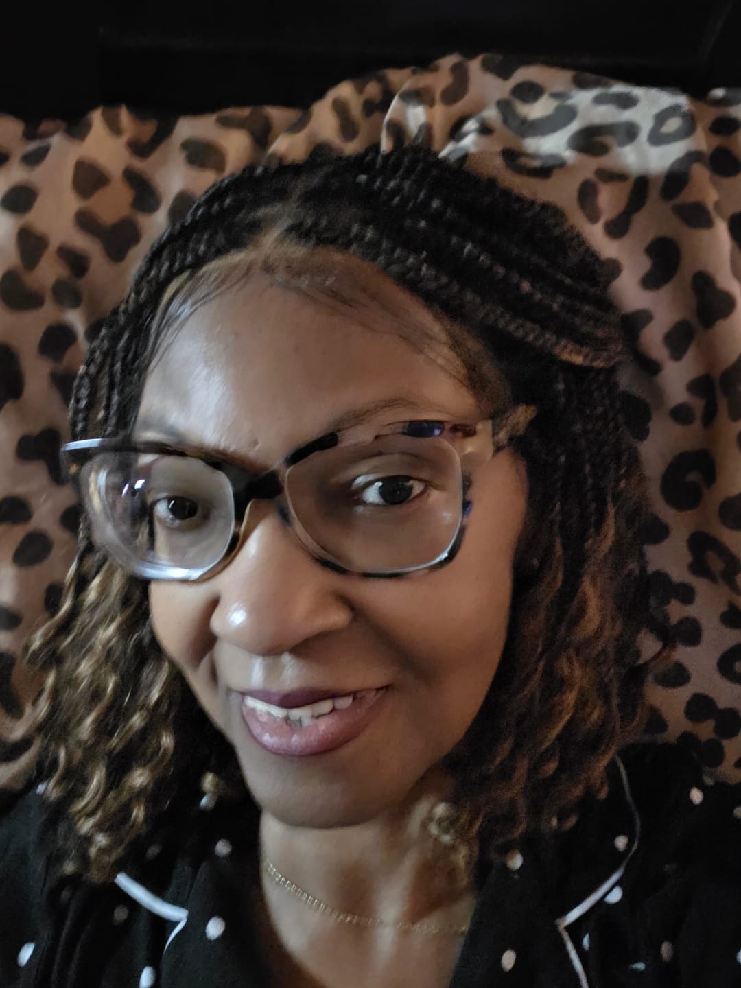 Customer photo review of Nina - Short Pre Bleached Swiss HD Full Lace Knotless Box Braided Wig With Human Hair Curly Ends