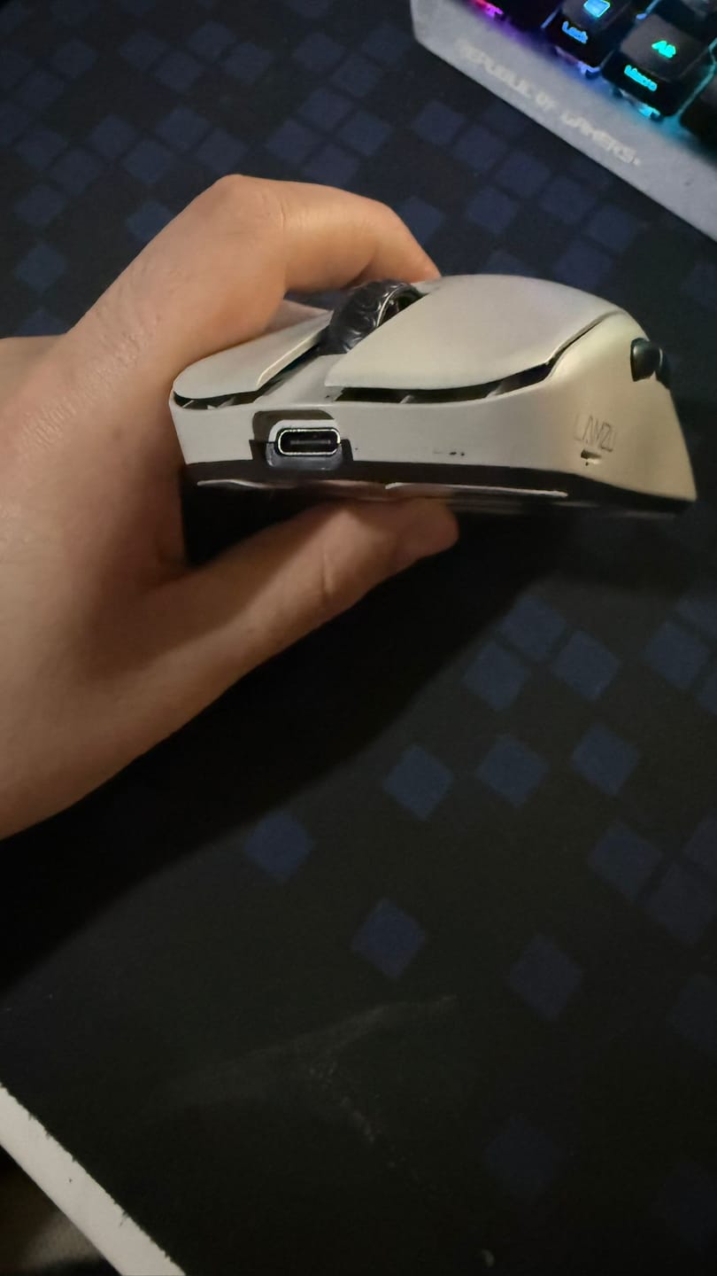 Customer photo review of Lamzu Maya X Wireless Mouse