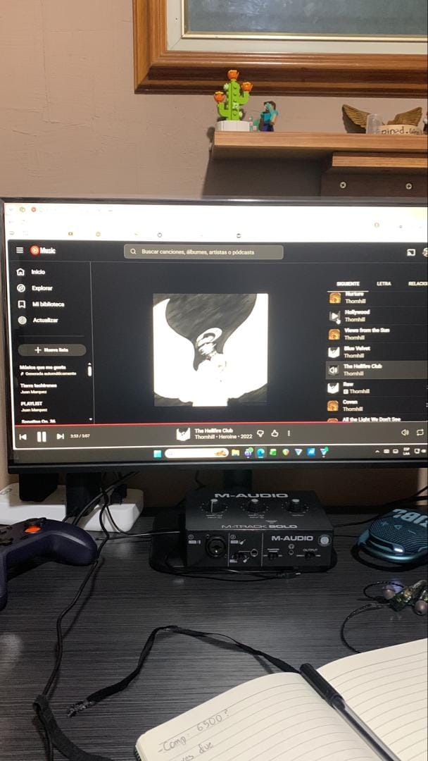 Customer photo review of Monitor MSI 25" Pro MP251L E2 FHD (1920X1080) 120Hz IPS HDMI-VGA Color Negro 9S6-3PD2CM-021