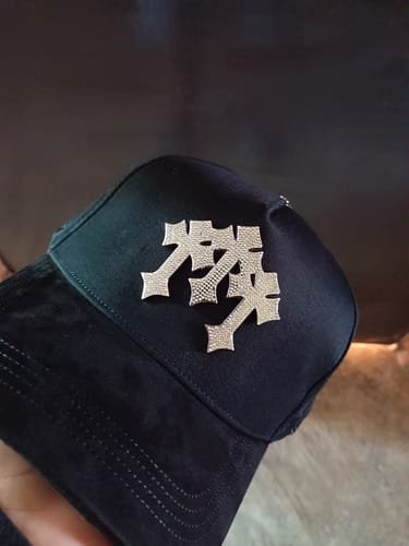 Customer photo review of Barbas Hats Chrome x nata