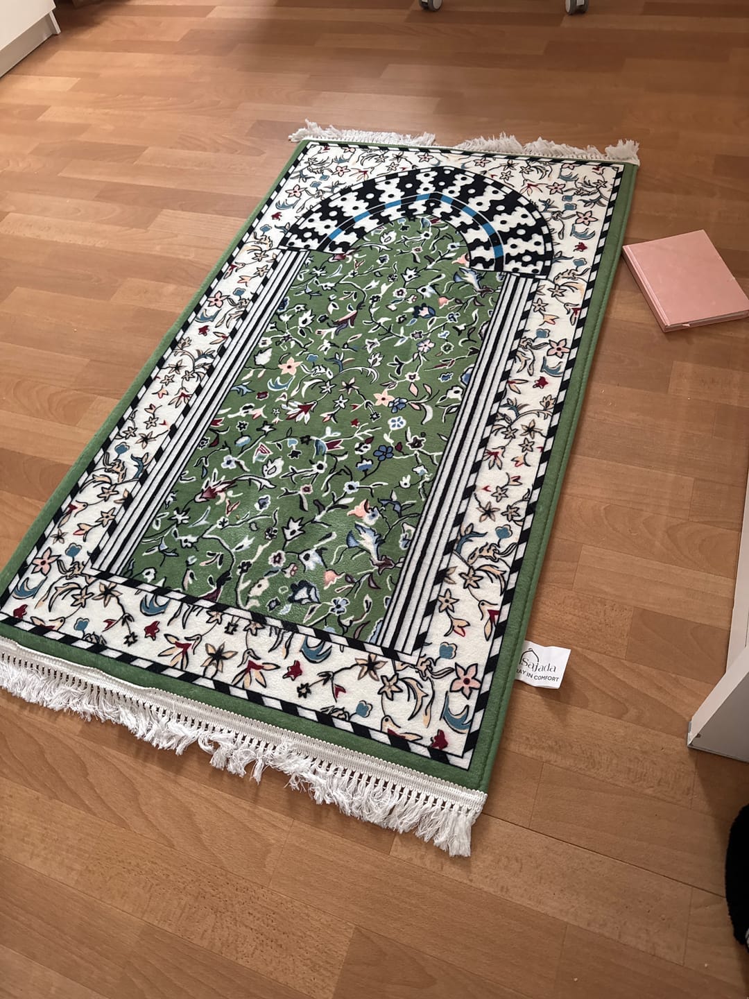 Customer photo review of Minbar Al Rawda Padded Prayer Mat