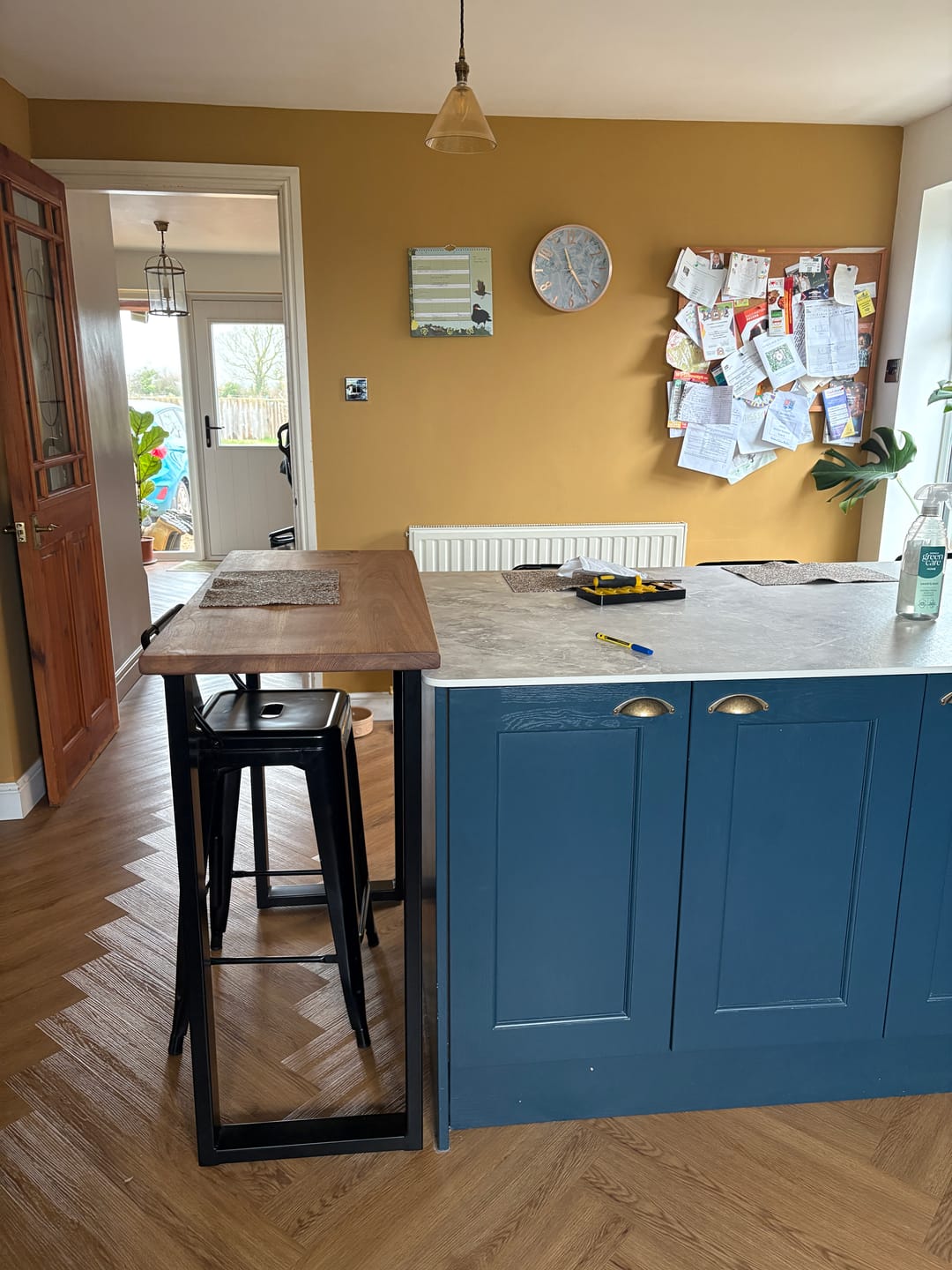 Customer photo review of Industrial Solid Oak Breakfast Bar