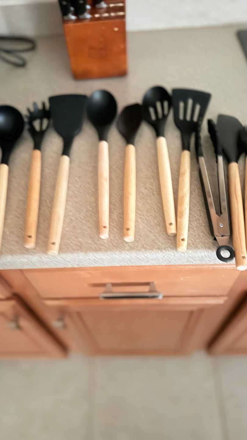 Customer photo review of Silicone Utensils Set