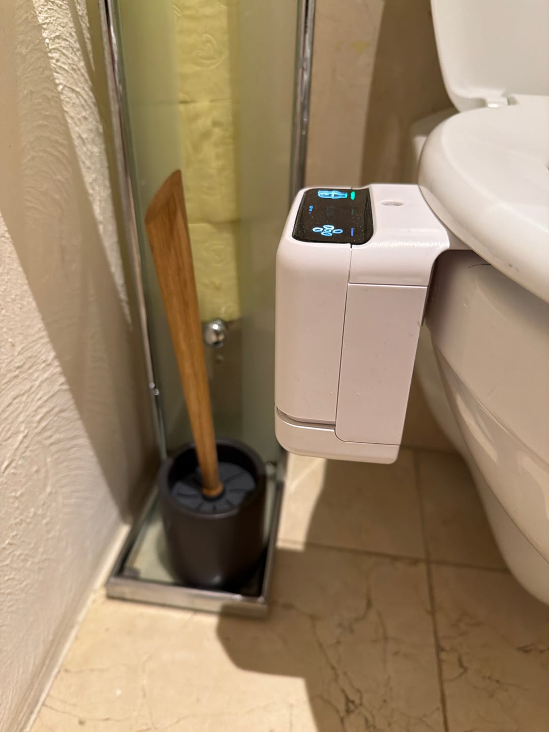 Customer photo review of Toilettenbürste WOODLINE Set Keramik weiss