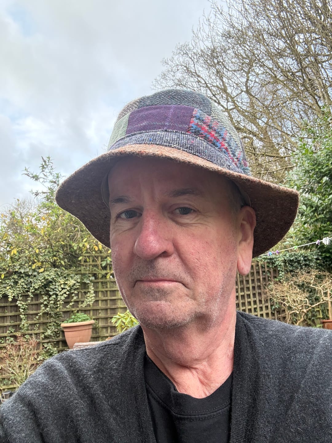 Customer photo review of Walking Hat Patchwork Tweed