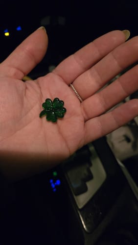 Customer photo review of Lucky Glass Pocket Clover 152