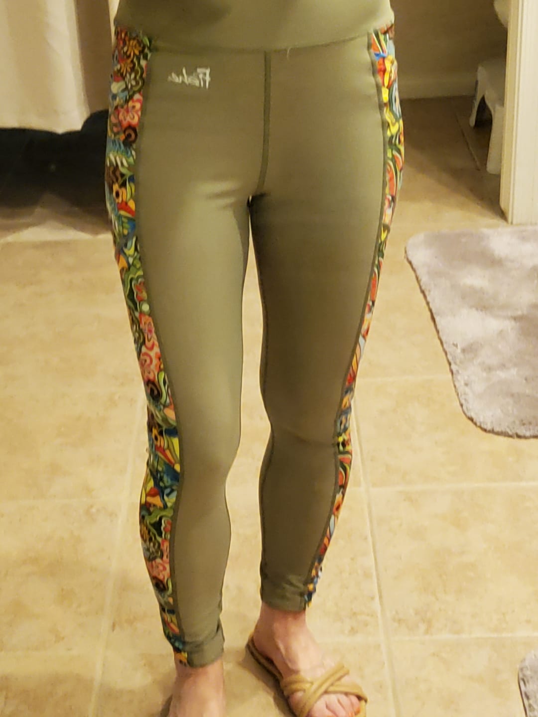 Customer photo review of Sitka Green Boho Bass Pocket Leggings