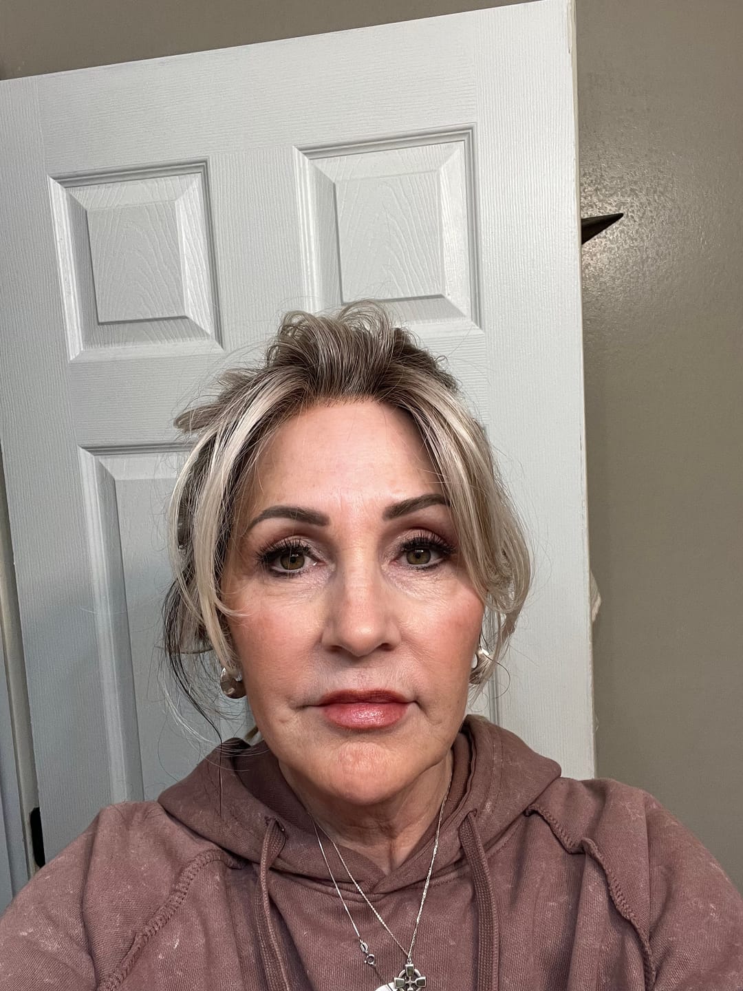 Customer photo review of WINNERS CIRCLE - Neutral Sand Blonde