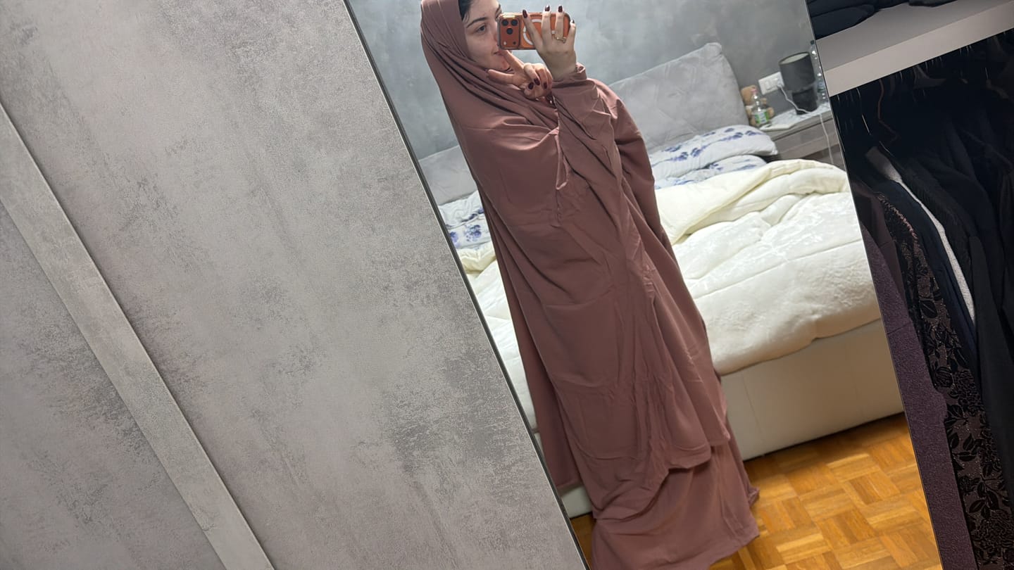 Customer photo review of Basic Khimar con gonna