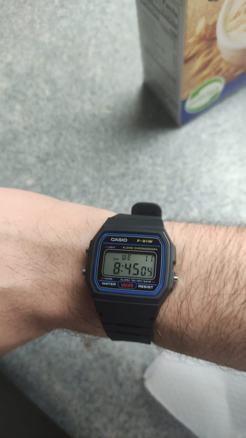 Customer photo review of Reloj Casio Vintage F-91W-1JH Packaging JDM
