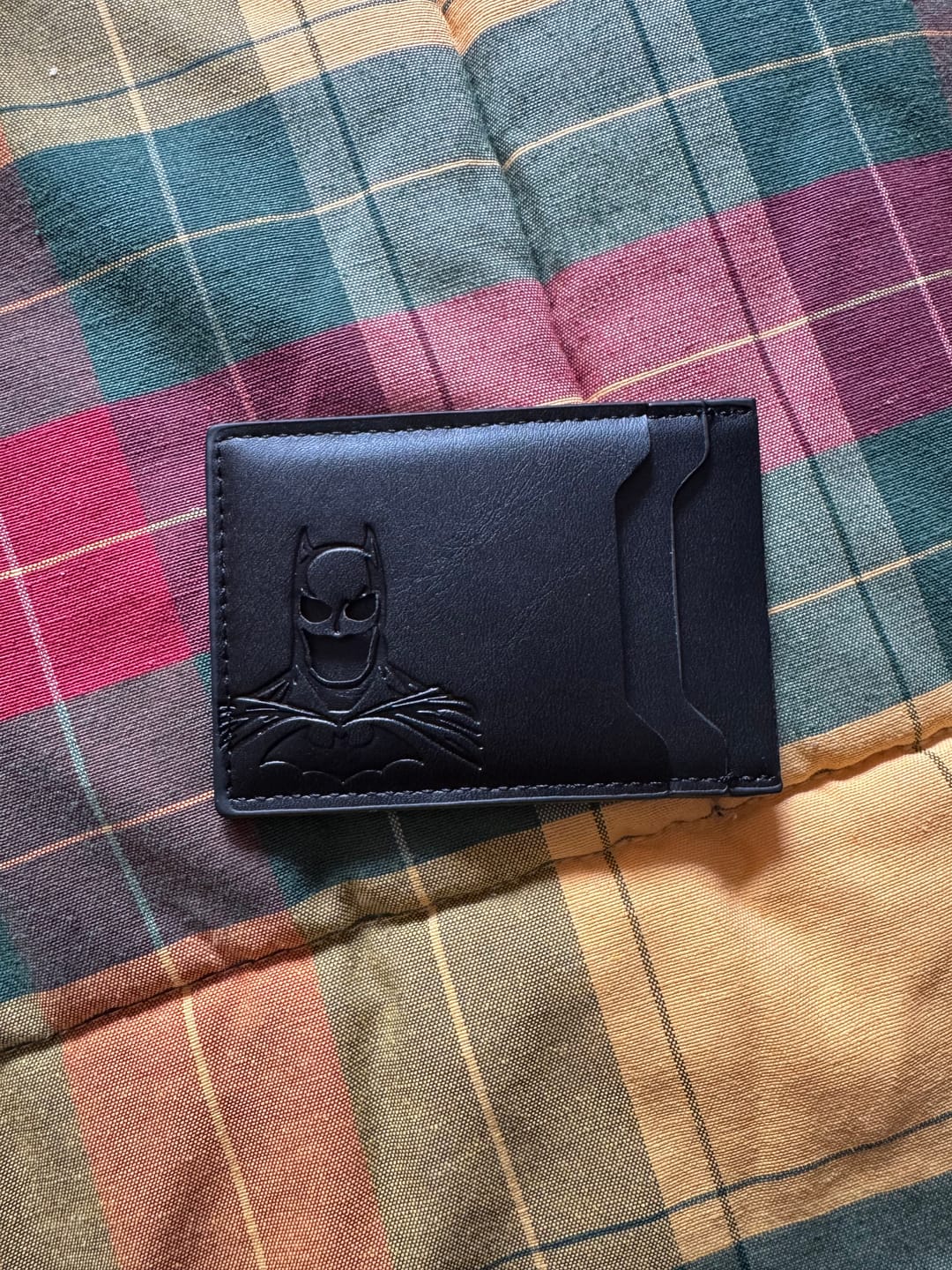 Customer photo review of Cartera Identidad Oscura