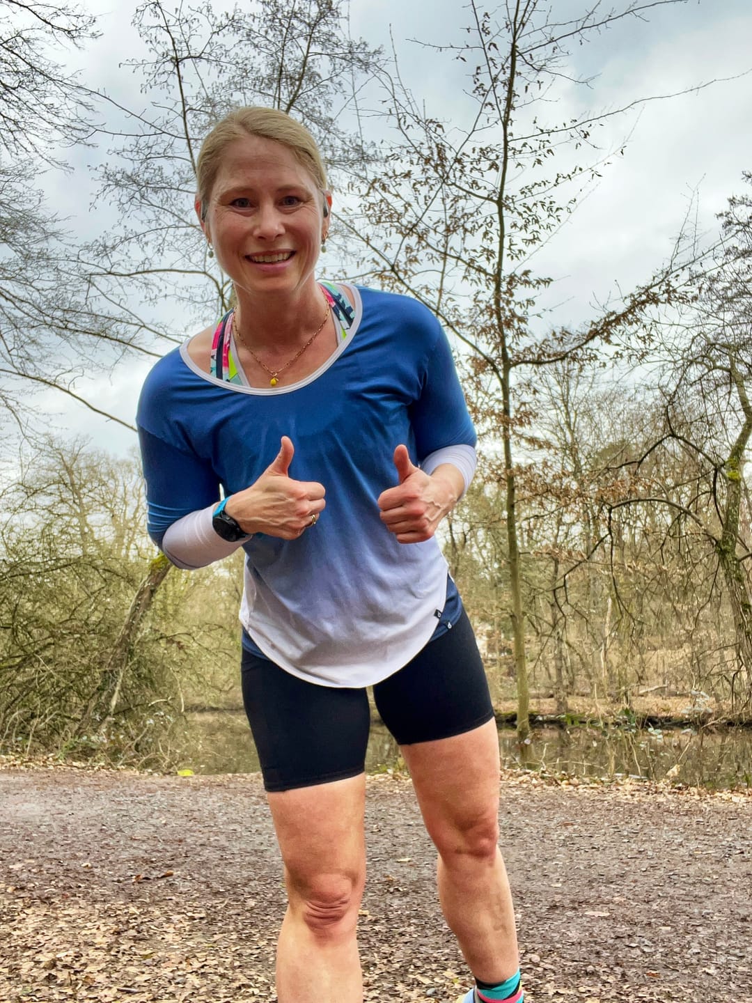 Customer photo review of Womens High Rise 6" Run Short
