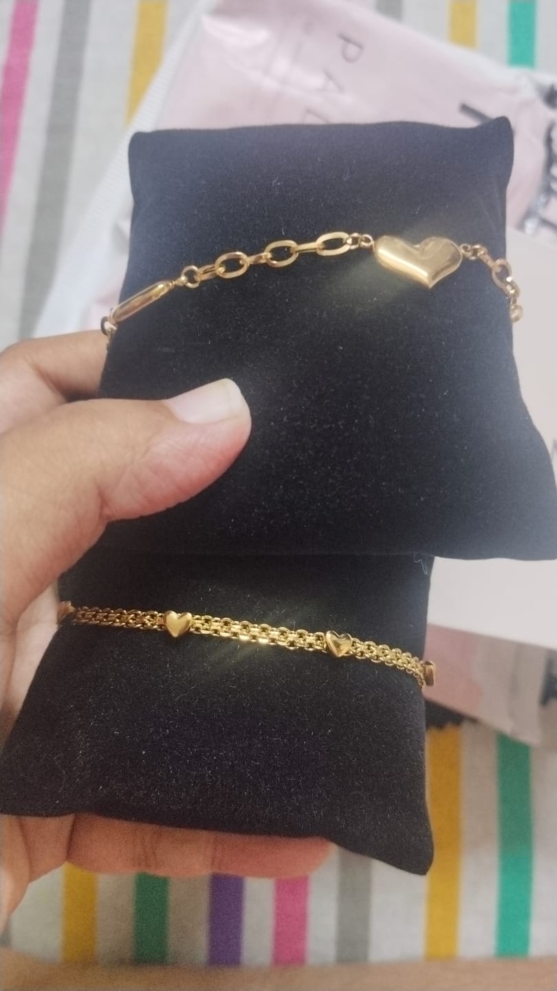 Customer photo review of Heart Link Chain Station Bracelet