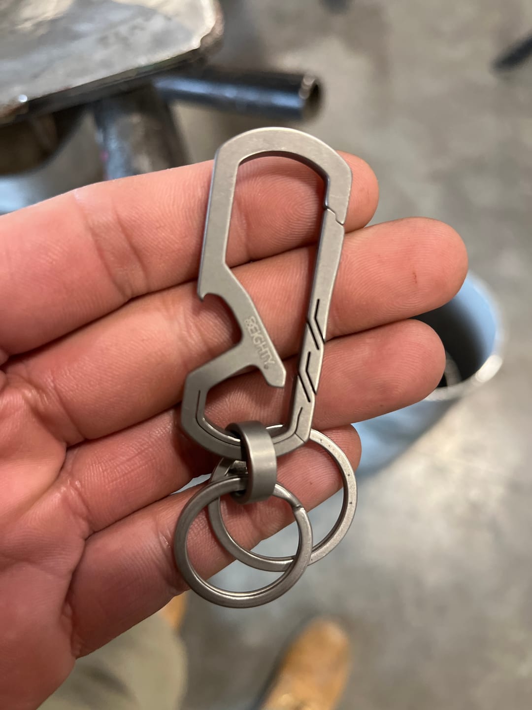 Customer photo review of 80Eighty® Titanium Keychain Clip