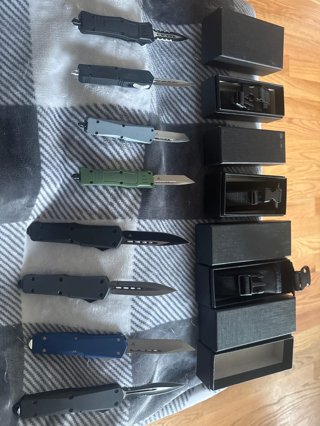 Customer photo review of OTF Mystery Knife Bundle
