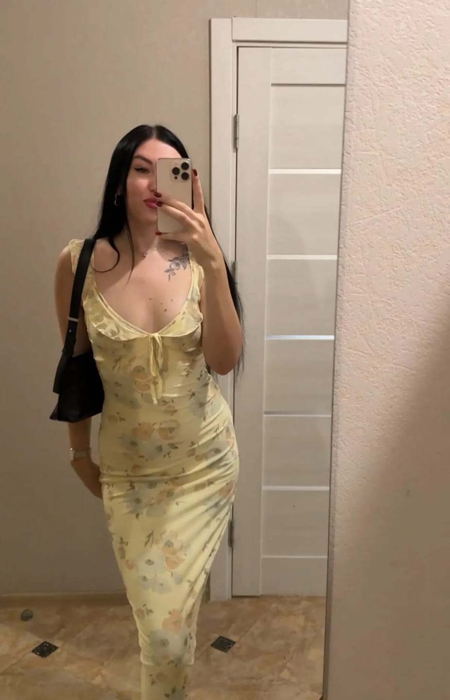 Customer photo review of Adelheid Floral Print Plunge Maxi Dress