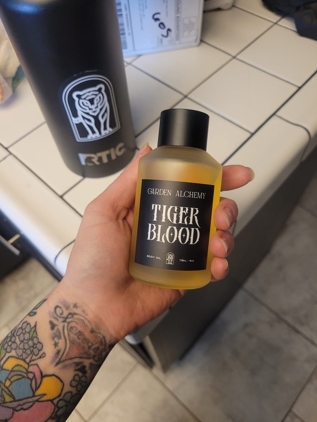 Customer photo review of TIGER BLOOD BODY OIL