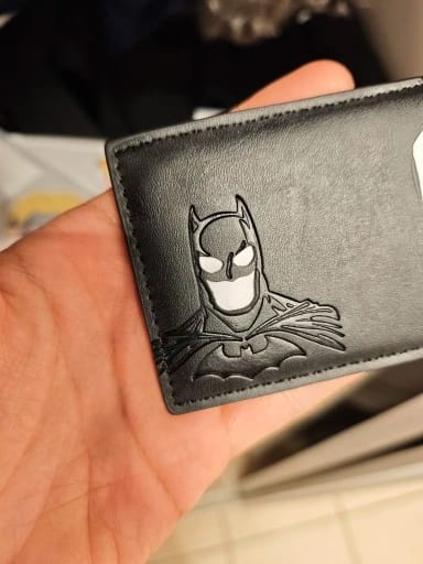Customer photo review of Cartera Identidad Oscura
