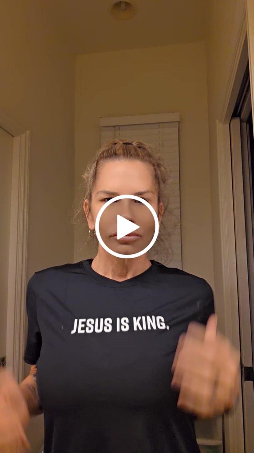 Customer video review of Women's Jesus Is King Performance Tee
