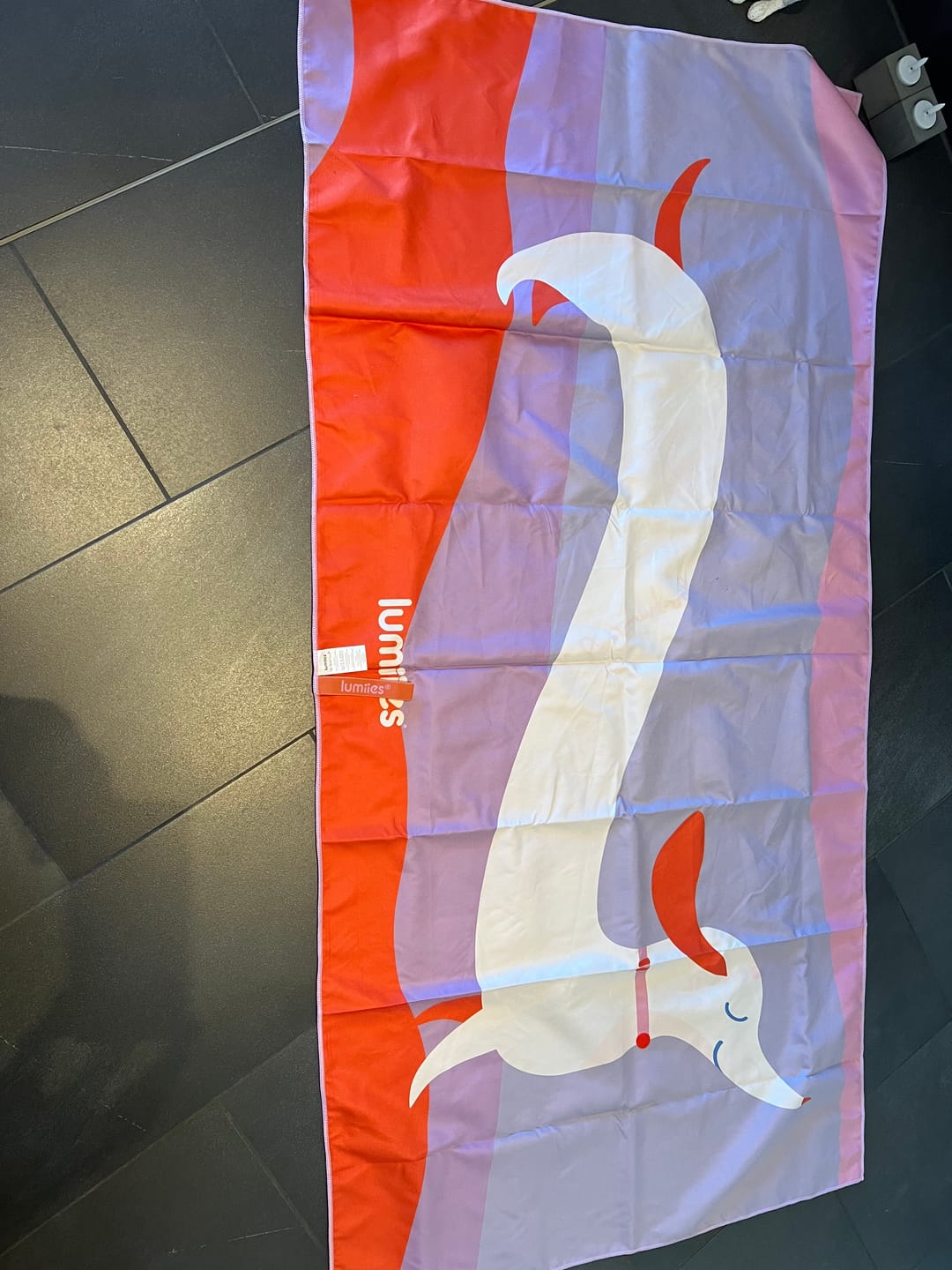 Customer photo review of Schnelltrocknendes Mikrofaser-Handtuch (160×80 cm) - Dackel