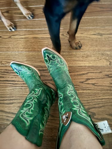 Customer photo review of Ariat Ladies Hazen Summer Mint Western Boots 10050895