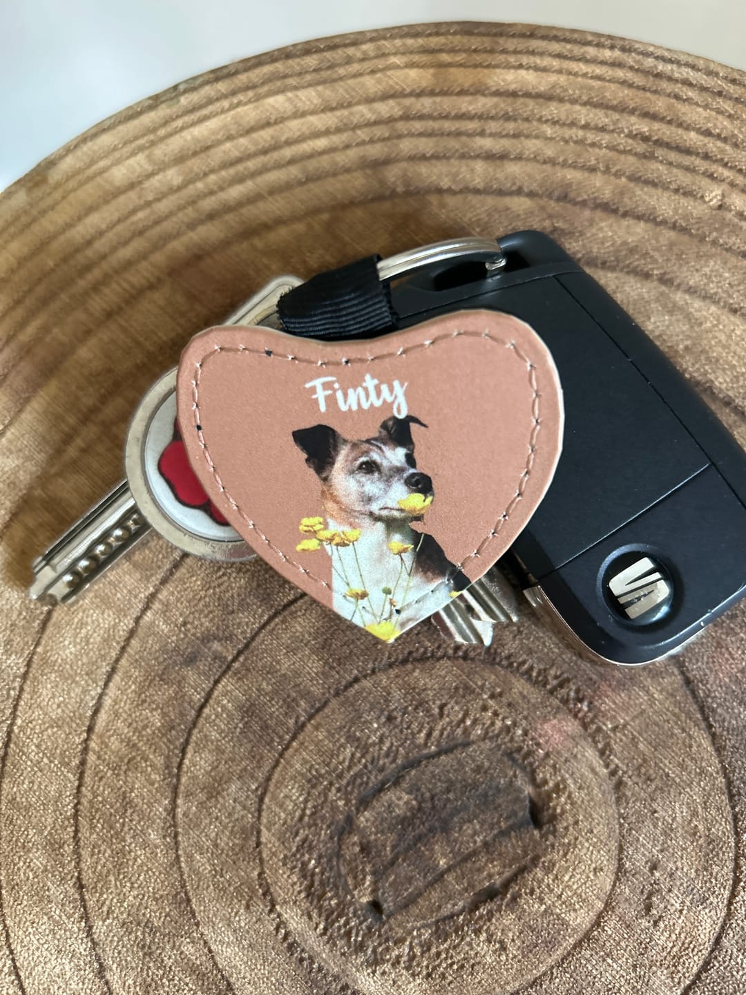 Customer photo review of Pet portrait - Personalised Keychain