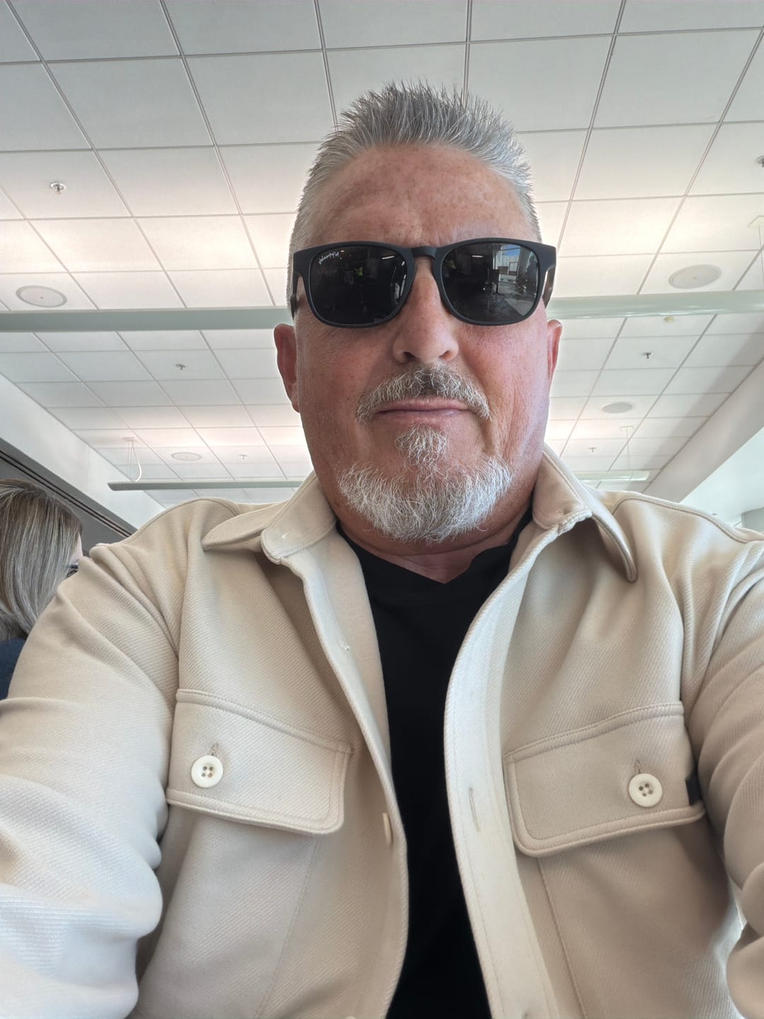 Customer photo review of 021 ESSENTIAL OVERSHIRT - BEIGE