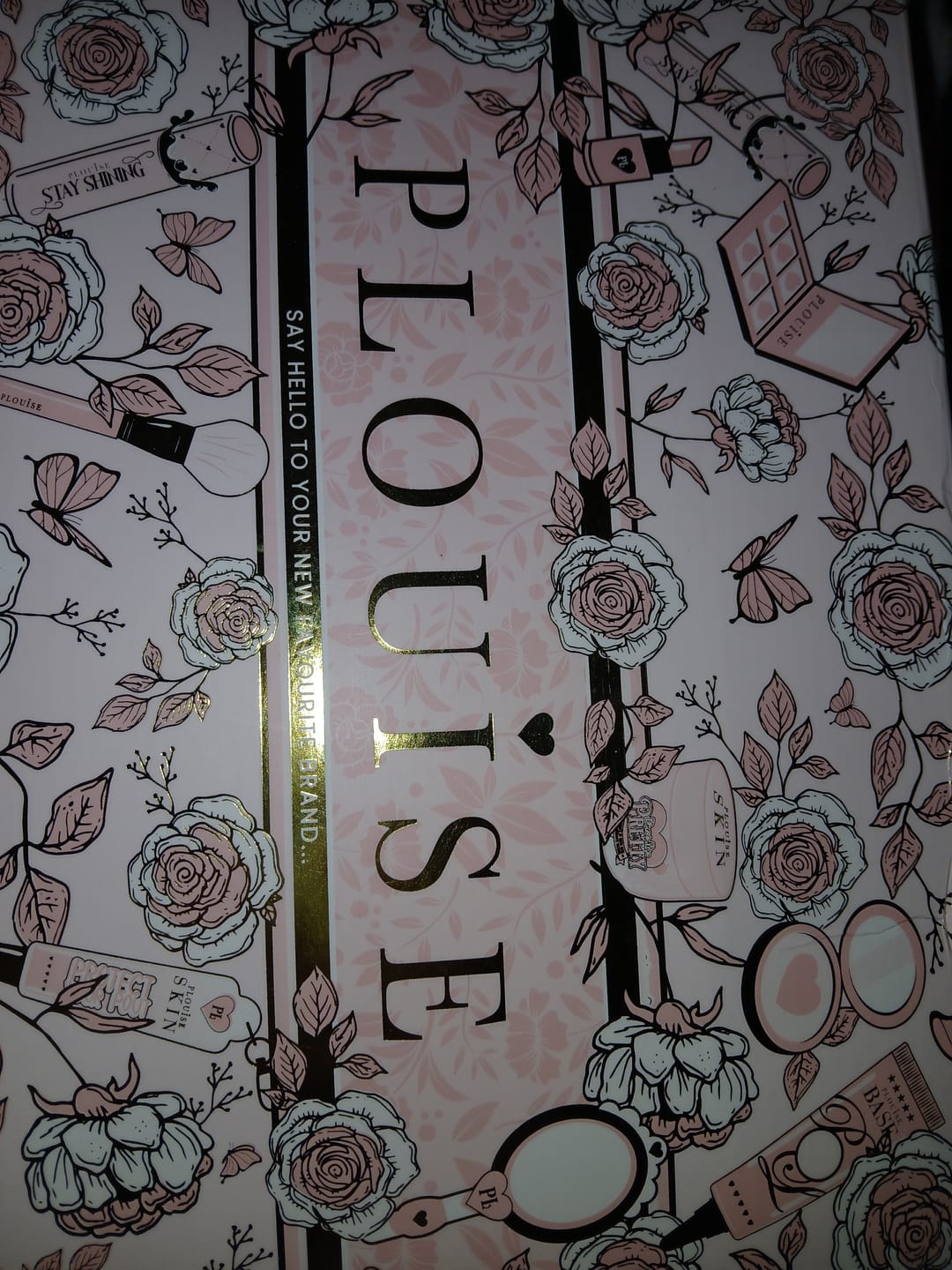 Recenzja zdjęć klientów dotycząca zestawu i łuku P.Louise Skincare Essentials Kit & Bow Torba