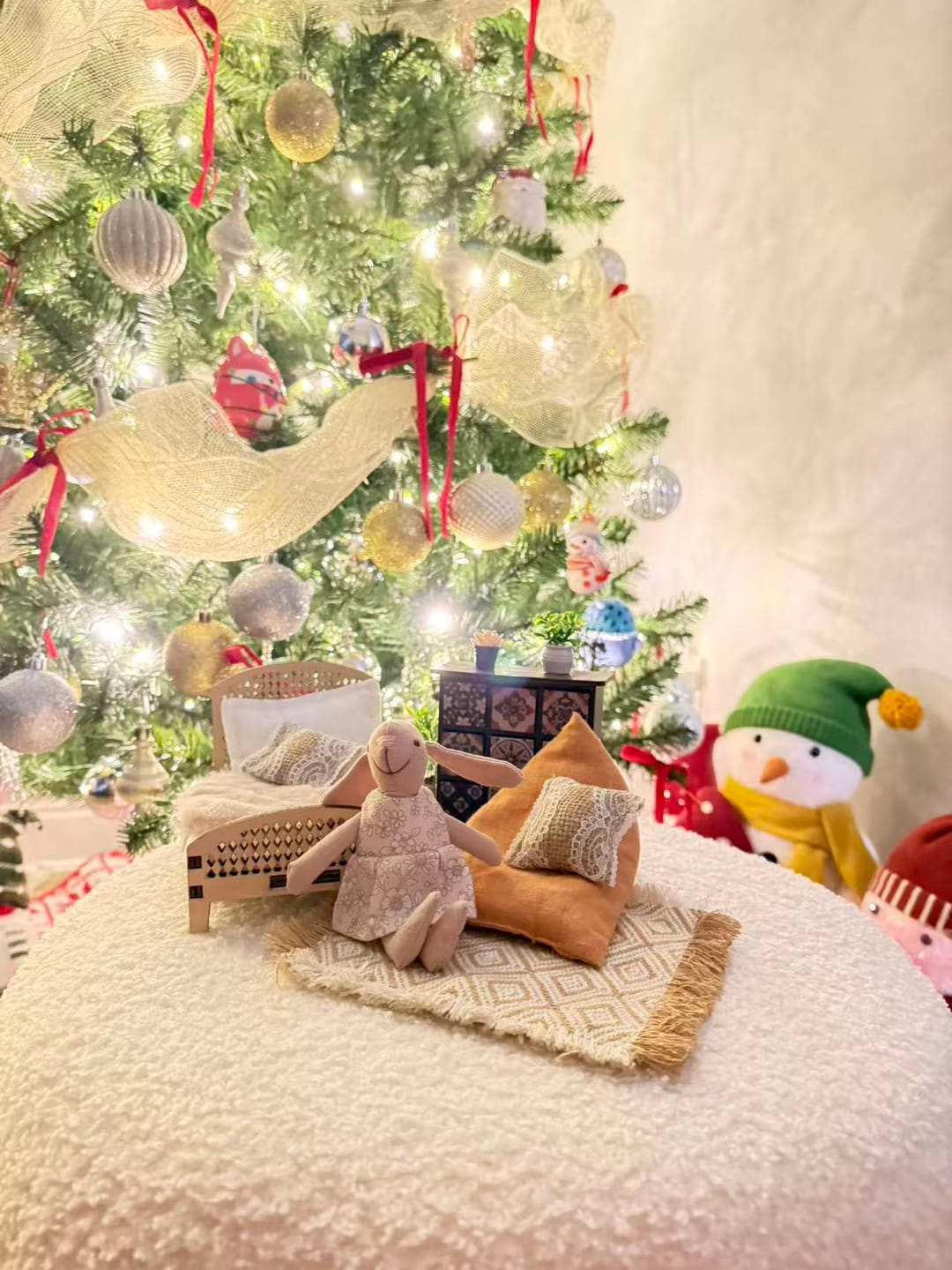 Customer photo review of The Moonlight Space Dream in the Bedroom – 1:12 Scale Dollhouse Miniature Story-Box