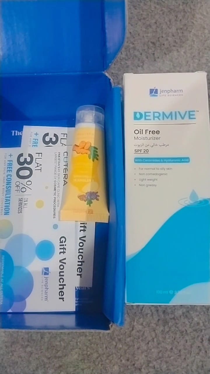 Customer photo review of Dermive Oil Free Moisturizer