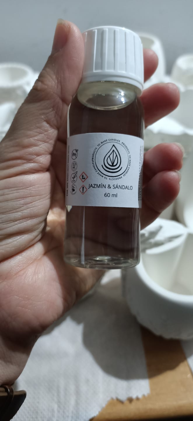 Customer photo review of Fragancia JAZMÍN Y SÁNDALO