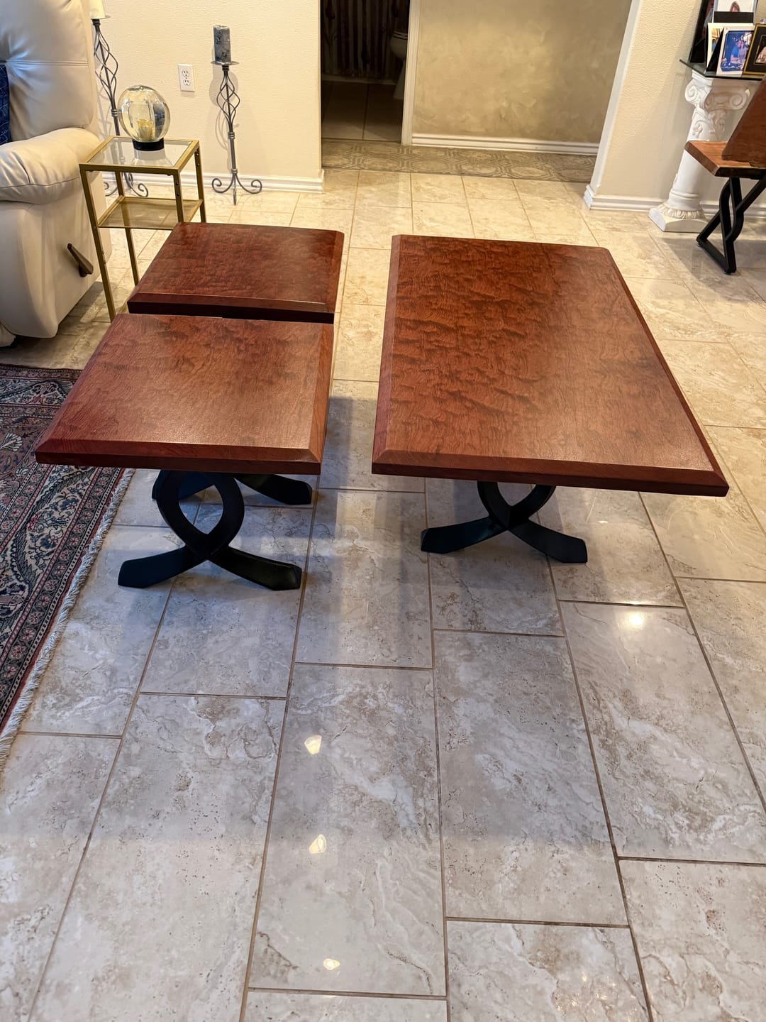Customer photo review of Bench Legs 108/128 Curva 16" H Curved Metal Furniture Legs