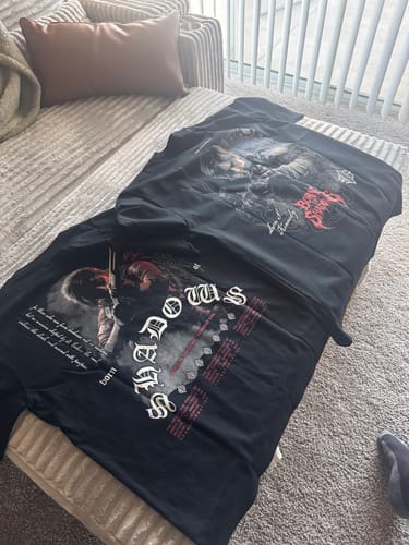 Customer photo review of [Limited Edition] 'RE: Leon S. Kennedy' T-Shirt